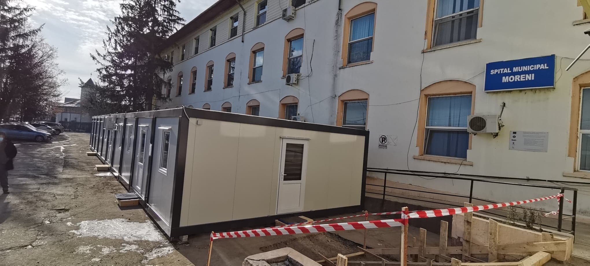 Consiliul Județean Dâmbovița a dotat și Spitalul Municipal Moreni cu un container special pentru pacienții suspecții de Covid-19