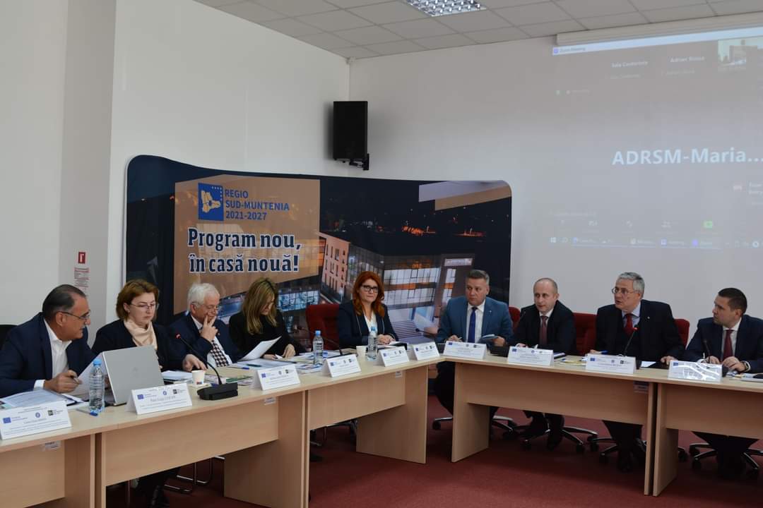 Camera de Comerț Dâmbovița, reprezentată la Reuniunea extraordinară a Comitetului de Monitorizare a Programului Regional Sud-Muntenia 2021-2027. Mediul privat va beneficia de o serie de oportunități de atragere a fondurilor europene