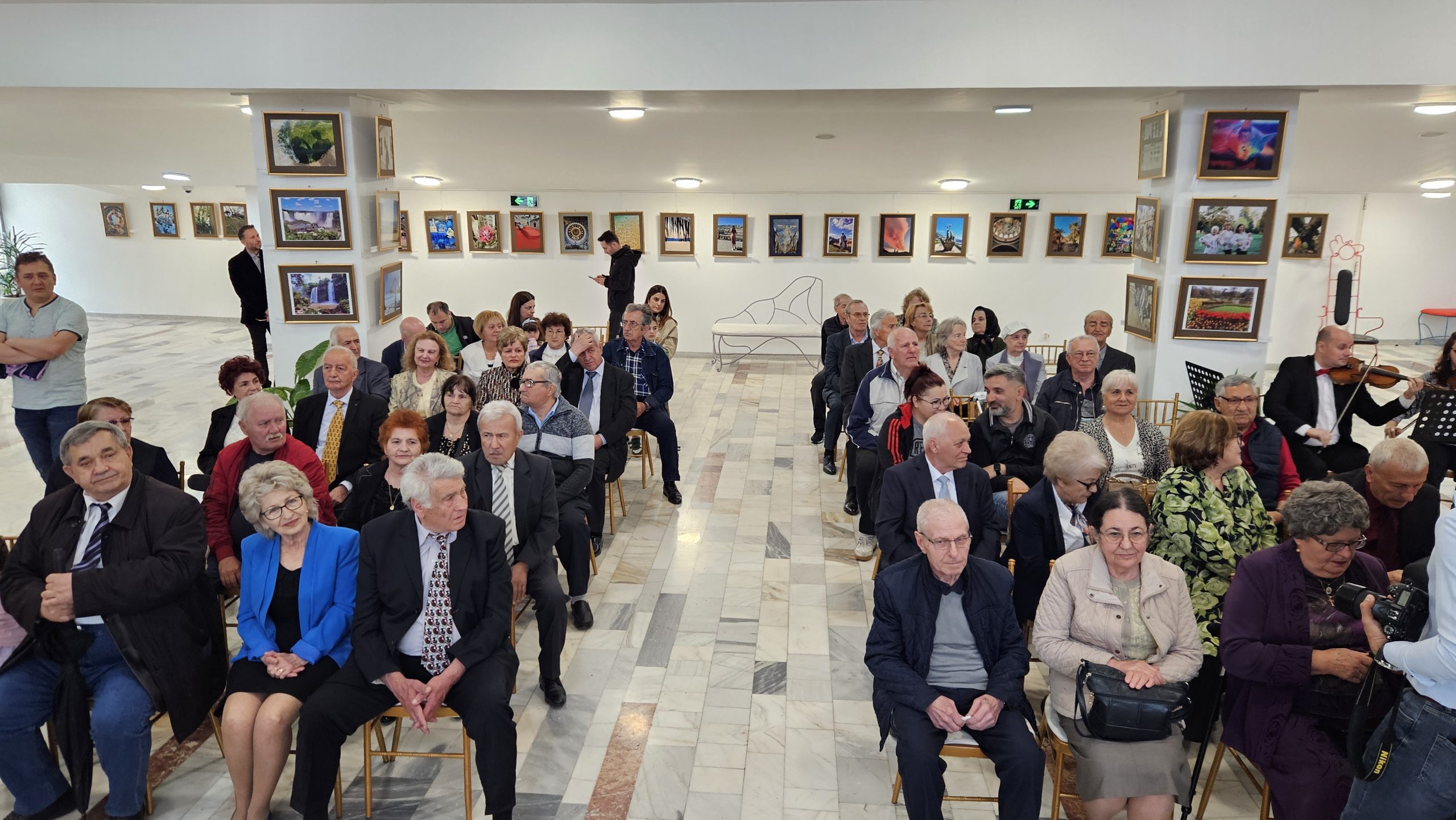 25 de „cupluri de aur” ale municipiului, premiate de Primăria Târgoviște.