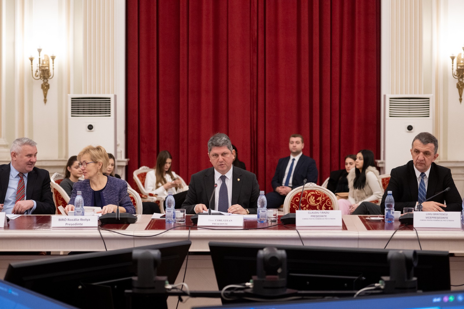 Senatorul Titus Corlățean a condus ședința de audiere a candidaților propuși pentru posturile de ambasadori ai României în străinătate