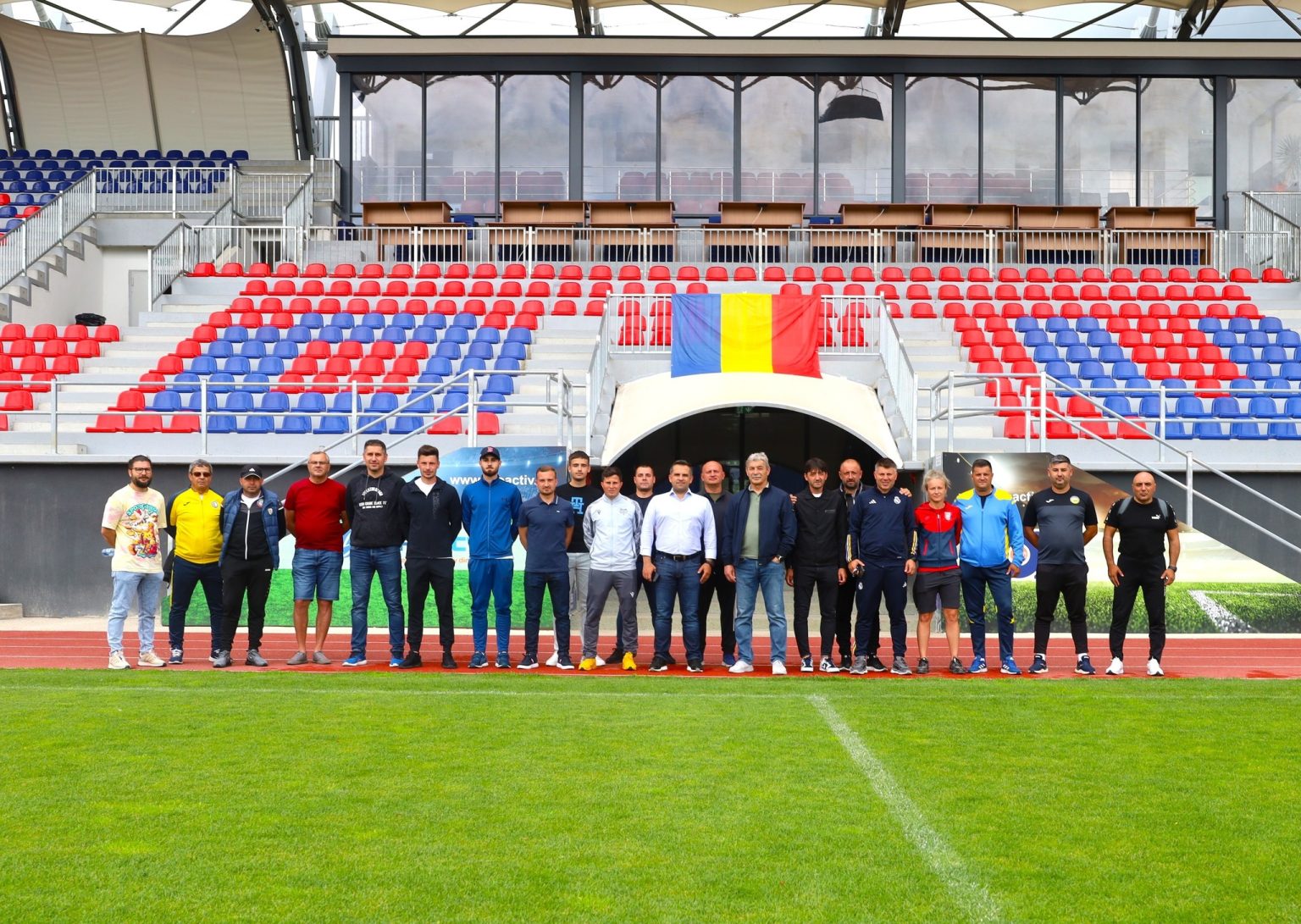 Pe 1 iunie, Stadionul „Eugen Popescu” din Târgoviște, gazda a două evenimente sportive de anvergură organizate de Asociația Județeană de Fotbal Dâmbovița: Ziua Campionilor și finala Cupei României, faza județeană.