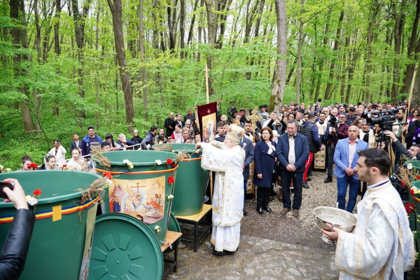 Vineri, 10 mai, va fi sărbătorit Izvorul Tămăduirii- hramul Mănăstirii Nucet